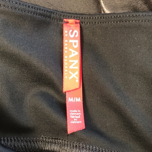 Spanx Solid Black High Rise Faux Leather Leggings size Medium - Picture 6 of 9